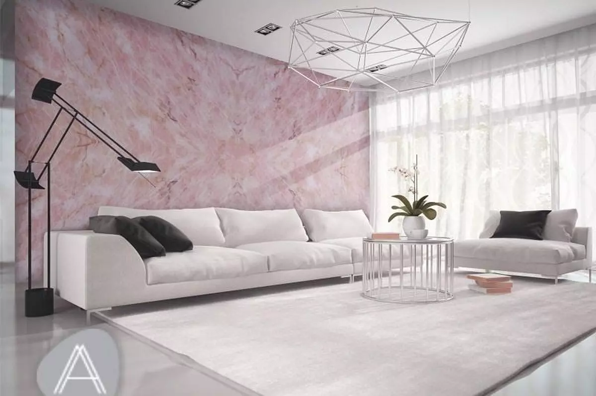 salon z różową ścianą
